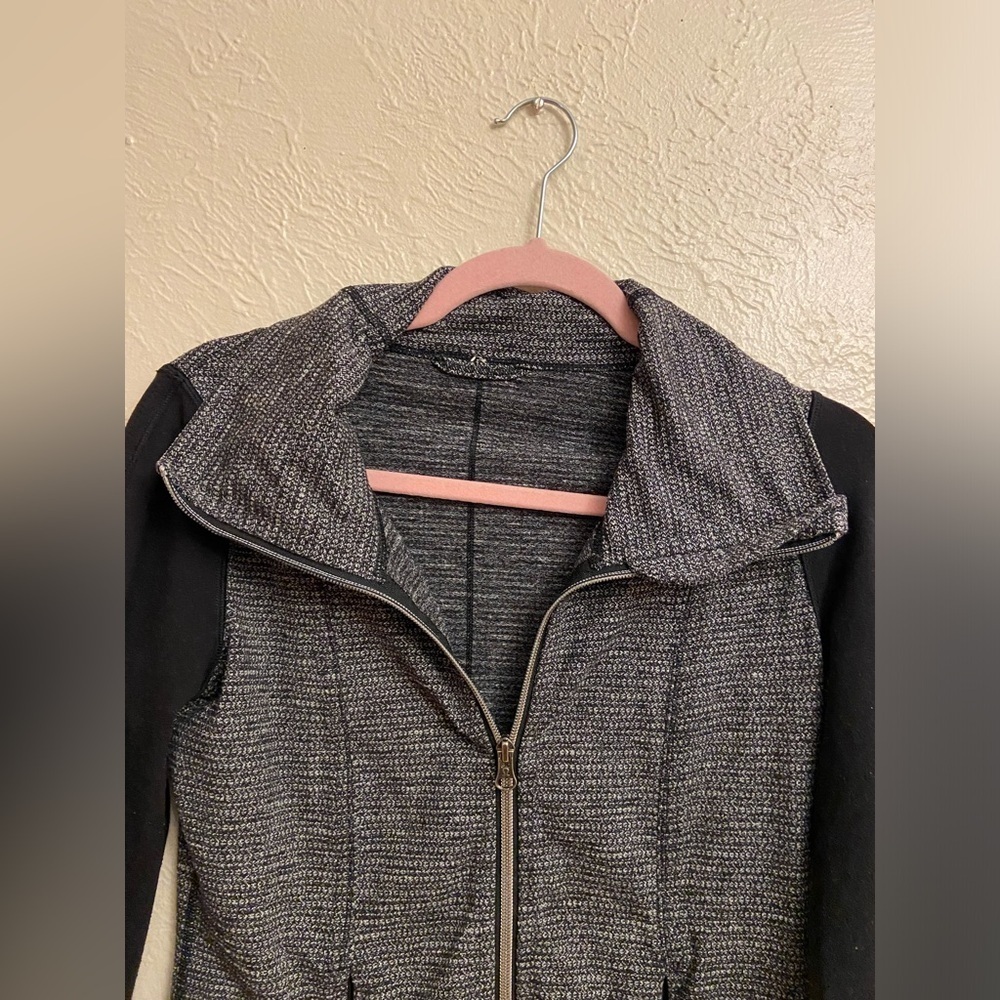 Lululemon sweater - Picture 10 of 14